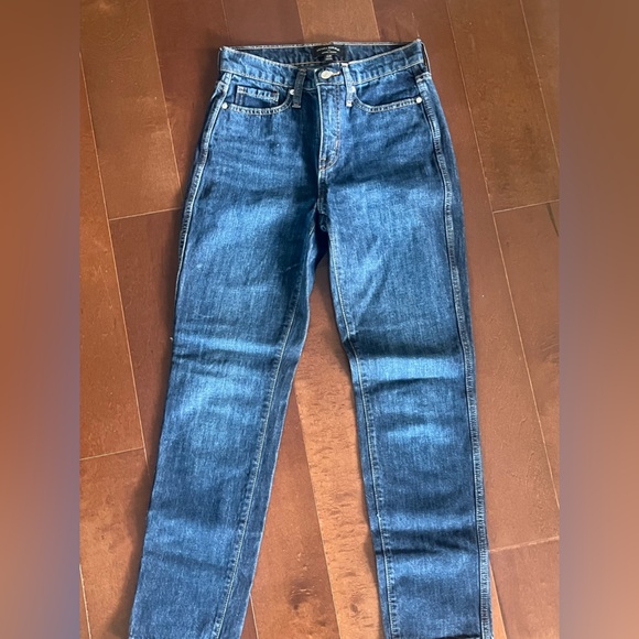 Banana Republic Blue Straight Jeans Classic Style - Picture 1 of 2